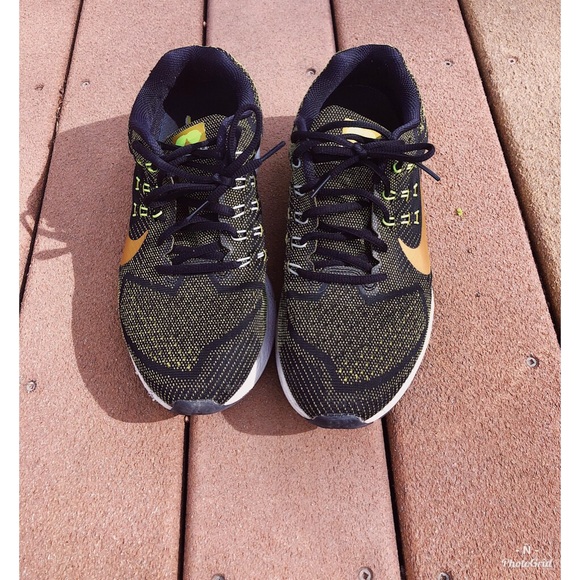 NIKE MENS RUNING SHOES GREEN AND BLACK SIZE 9.5 - Picture 2 of 5